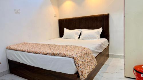 Indore Hotel | Hotel Shrashti