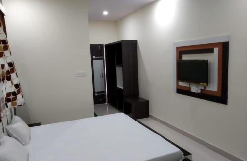 Deoghar Hotel | Hotel Shree Hari
