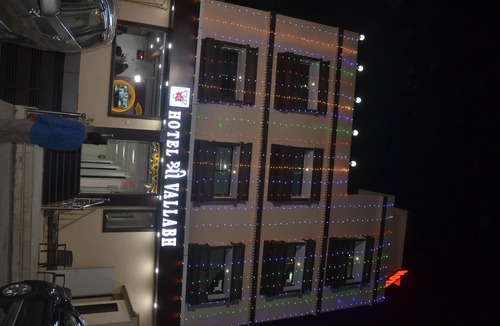 Dwarka Hotel | Hotel Shree Vallabh