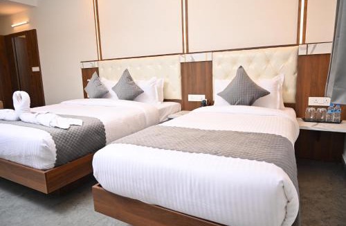 Murudeshwara Hotel | Hotel Shri Devi Comforts Inn