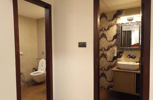 Vrindavan Hotel | Hotel Shringar Mahal