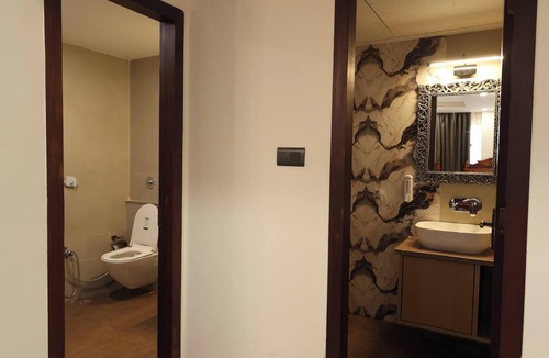 Vrindavan Hotel | Hotel Shringar Mahal