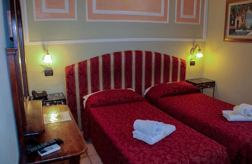 Zona Ca' Granda Hotel | Hotel Sicilia