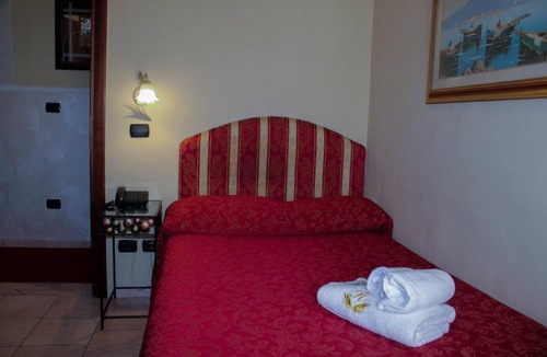 Zona Ca' Granda Hotel | Hotel Sicilia