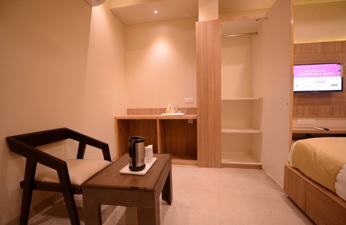 Durgapura Hotel | Hotel Silver Pride