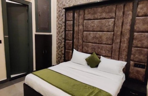Mathura Hotel | Hotel silverkey elite