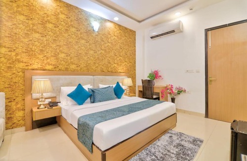 Aerocity Hotel | Hotel Sky Nest Plazza Near Delhi IGI Airport Near Aerocity