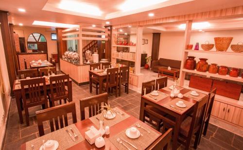 Pokhara Hotel | Hotel Spring