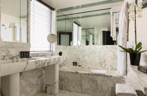 16th Arrondissement Hotel | Hotel Square