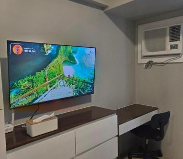 Cebu Apartment | Hotel Style Studio with Pool View & Fast Wi-Fi 4pax