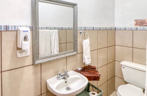 La Cruz House | Hotel-style suite in amazing family-owned hotel, restaurant & bar, & fast WiFi
