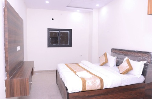Kannauj Hotel | Hotel Subhadra