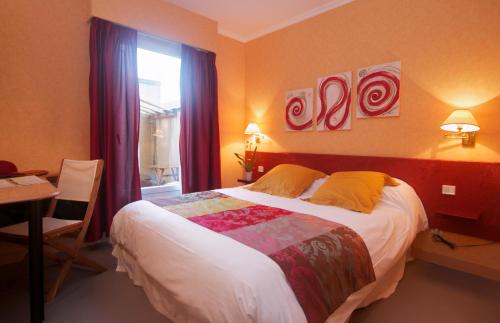 Nogent-le-Rotrou Hotel | Hotel Sully