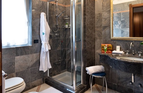 Zona Lancetti Hotel | Hotel Sunflower