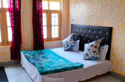 Srinagar House | Hotel sunlight Srinagar