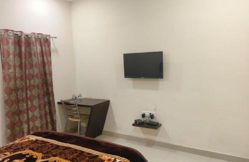 Datia Hotel | Hotel Surya