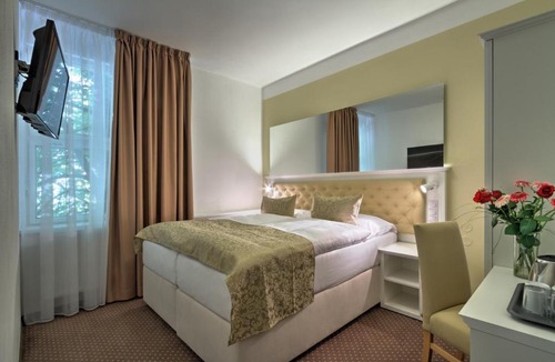 Vinohrady Hotel | Hotel Taurus