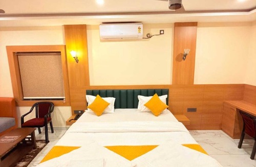 Bhadrak Hotel | Hotel Tejas Pride