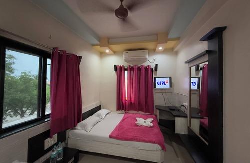 Shirdi Hotel | Hotel Temple Sai