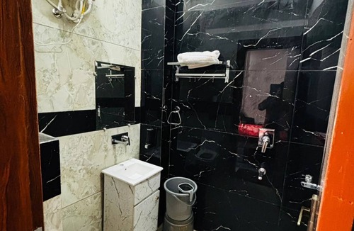 Panipat Hotel | Hotel The Amaresh