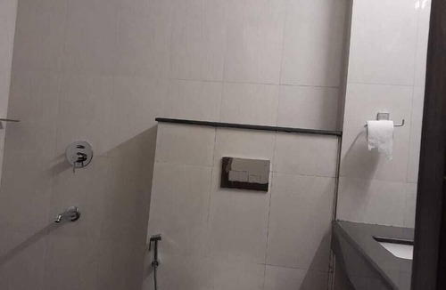DLF Phase 5 Hotel | Hotel The Luxem