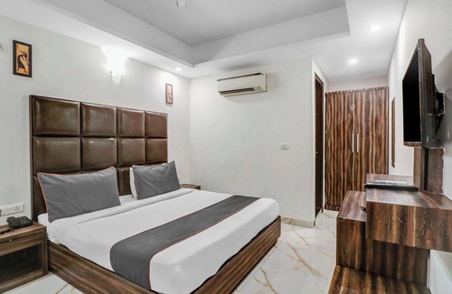 Mahipalpur Hotel | Hotel The Montana Suites