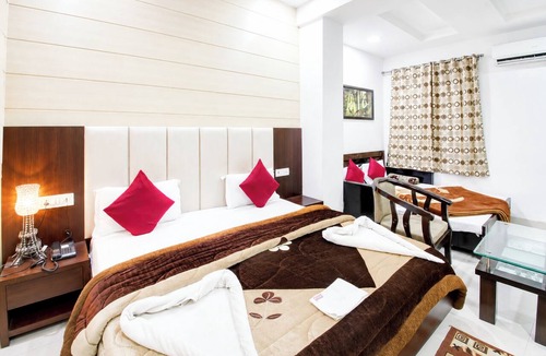 Amritsar Hotel | Hotel The Popular