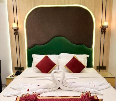 Ayodhya Hotel | Hotel The Raghavas'