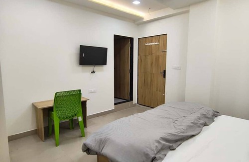 Agra Hotel | Hotel The Skyluxe