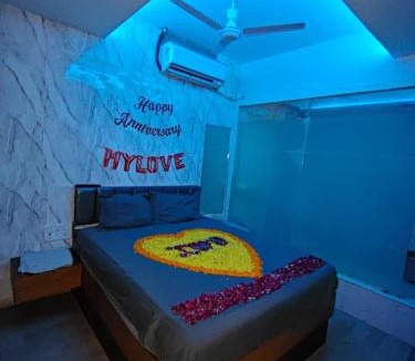 Surat House | Hotel The World