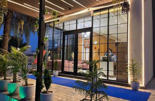 Mat Hotel | Hotel Three Seasons