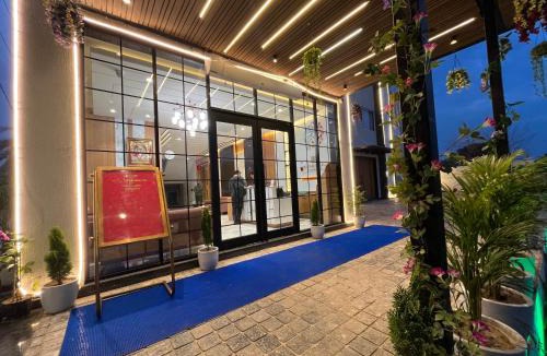 Mat Hotel | Hotel Three Seasons