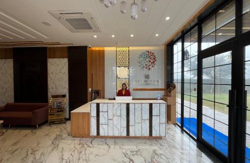 Mat Hotel | Hotel Three Seasons