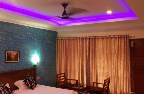 Thiruvananthapuram Hotel | Hotel Thushara