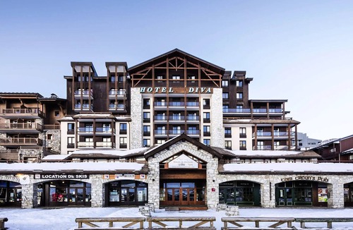 Val Claret Hotel | Hotel Tignes Le Diva - Breakfast - Classic Room 2 Adults + 2 Children with Balcony