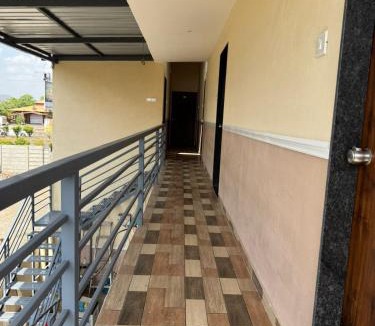 Satara Hotel | Hotel Tip Top loding
