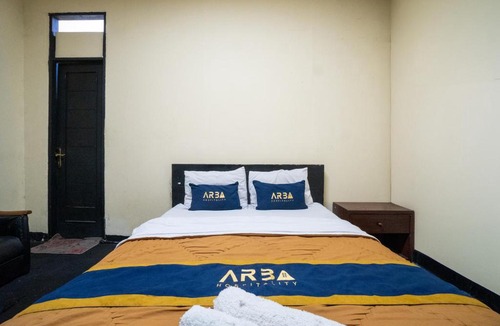 Kebayoran Lama Hotel | Hotel Tobana Kebayoran House By ARBA