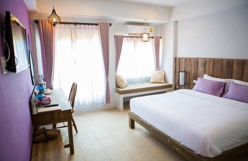 Bang Phra Hotel | Hotel Toscana Trad