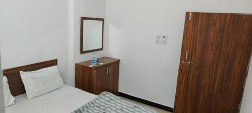 Sehore Hotel | Hotel Trilochan