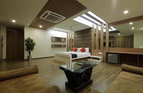 Ahmedabad Hotel | Hotel Unity - SG Highway