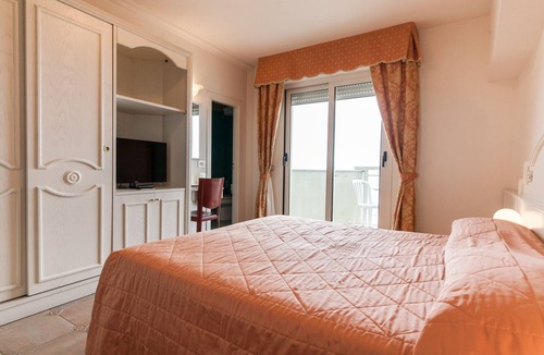 Pinarella Hotel | Hotel Universal