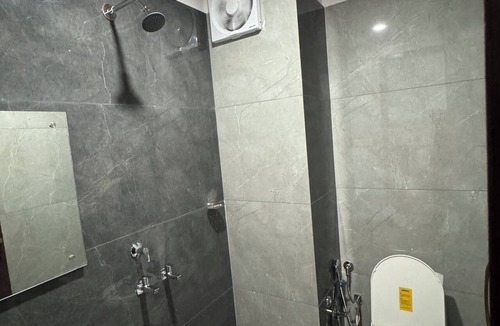 Khatima Hotel | Hotel Utsav