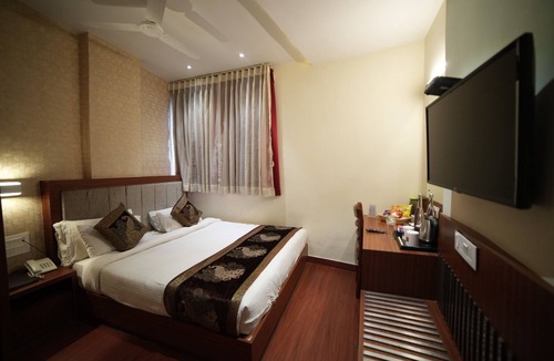 Varanasi Hotel | Hotel Vagmi