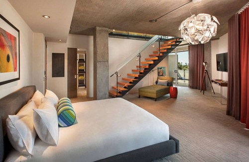 Arts District Resort | Hotel Valley Ho