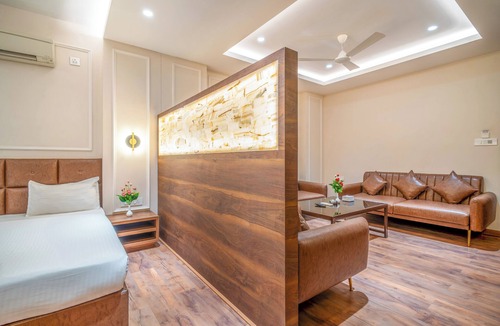 Guna Hotel | Hotel Varun