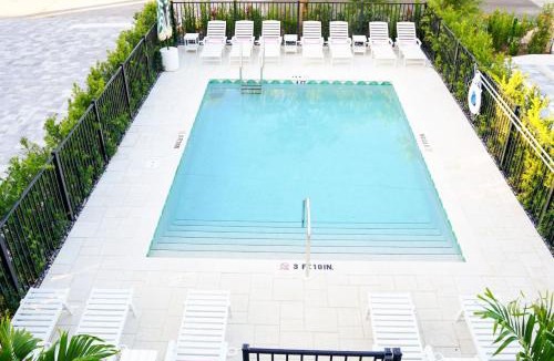 St. Augustine Beach Hotel | Hotel Vecina - Suite 8 - Pacifica