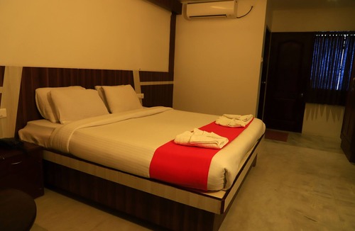 Krishnagiri Hotel | Hotel Velan International