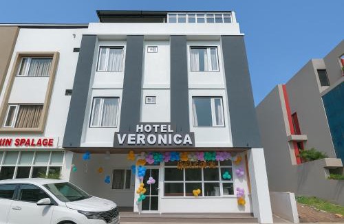 Indore Hotel | Hotel Veronica