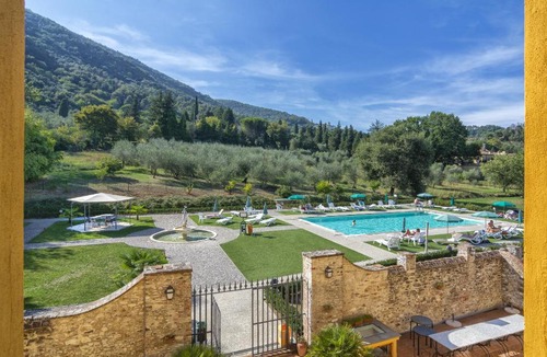 San Lorenzo a Vaccoli Hotel | Hotel Villa Cheli