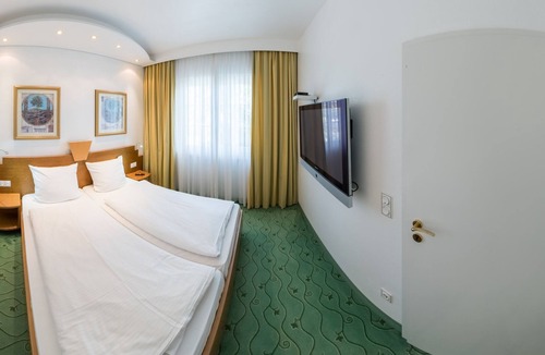Lohausen Hotel | Hotel Villa im Park